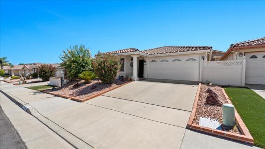 28310 Calle Lustrosos, Menifee, California 92585