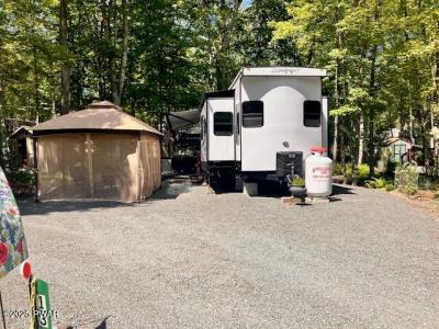 134 Blue Aspen Drive, Milford, פנסילבניה 18337, ארצות הברית של אמריקה