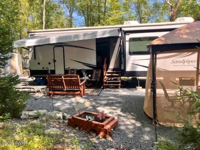 134 Blue Aspen Drive, Milford, פנסילבניה 18337, ארצות הברית של אמריקה