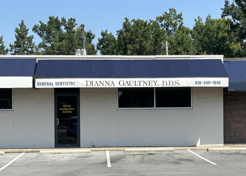 1112 W Main St, Carbondale, 伊利诺斯州 62901, 美国