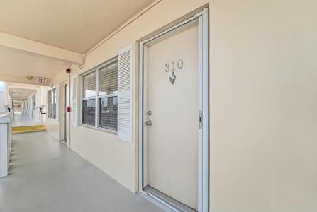 1050 Newcastle C, Boca Raton, Floryda 33434, USA