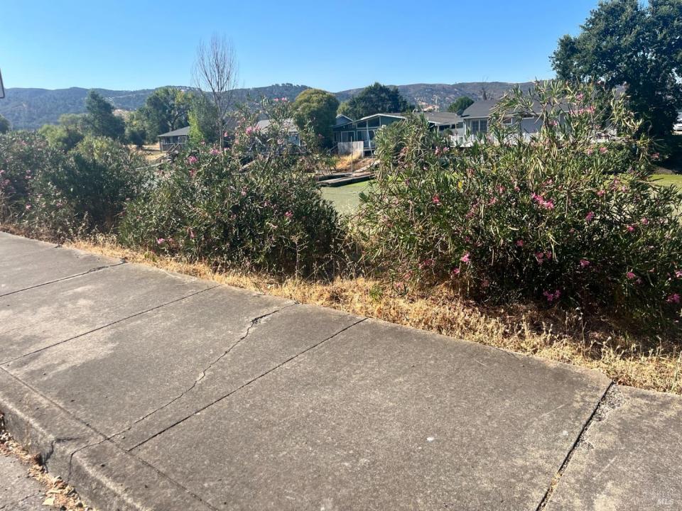 13489 E Highway 20 Highway, Clearlake Oaks, كاليفورنيا 95423, الولايات المتحدة