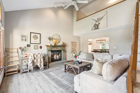 5480 Dakota Drive, West Des Moines, Iowa 50266, HOA KỲ