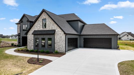 1207 Cascata Trail, Huntertown, Indiana 46748, USA