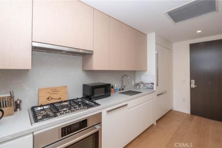 877 Francisco St. #819, Los Angeles, California 90017, Stati Uniti