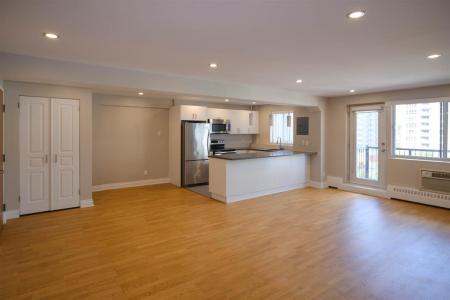 3421 Rue Drummond, Montréal (Ville-Marie), Quebec H3G 1X7, Kanada