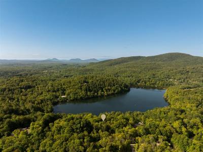 Rue des Floralies, Austin, Quebec J0B 1B0, Canada