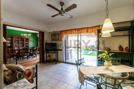 Gualeguaychu 4270 ., Villa Devoto, Capital Federal 1419, Argentina