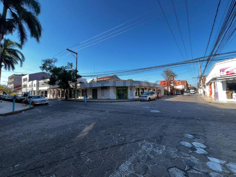 CALLE BALLIVIAN Y TARIJA , Centro, Santa Cruz 00001, Bolivia