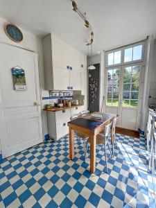 Dinan, Bretagne 22100, فرنسا