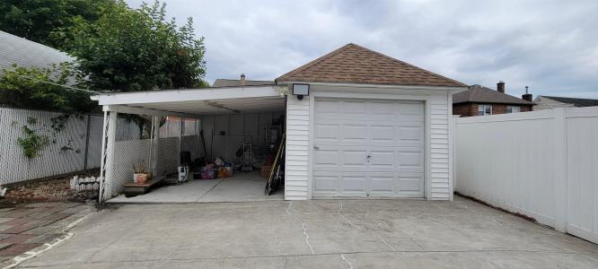 712 5TH ST, Secaucus, New Jersey 07094, USA