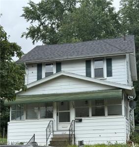 1364 Arnold Avenue, Akron, Ohio 44305