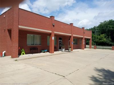 21085-21089 Goddard Road, Taylor, מישיגן 48180, ארצות הברית של אמריקה