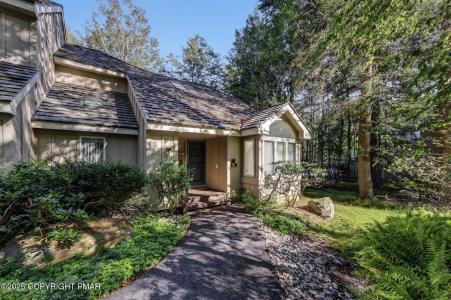 612 Uncas Lane, Pocono Pines, Pennsylvania 18350, HOA KỲ