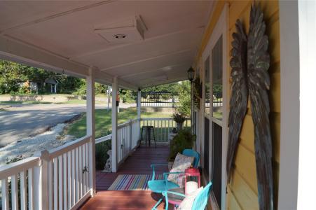 402 E College, Canton, Texas 75103