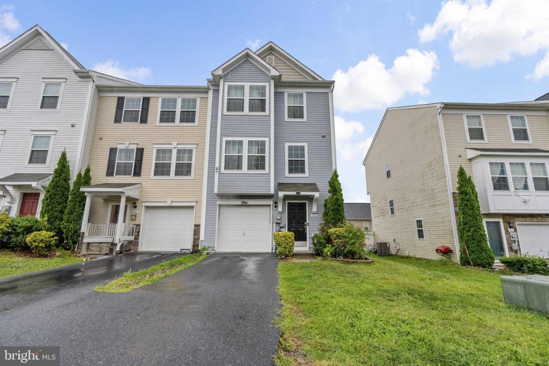 362 Rumbling Rock Rd, Hedgesville, Zachodnia Wirginia 25427, USA