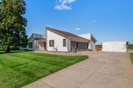 12814 Sky Park Drive, Omaha, נברסקה 68137, ארצות הברית של אמריקה