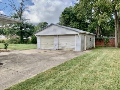 1105 N. Merchant St., Effingham, イリノイ 62401, アメリカ合衆国