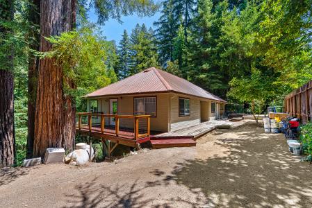 13680 13680 Big Basin Way, Boulder Creek, קליפורניה 95006, ארצות הברית של אמריקה