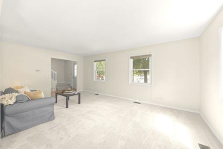 100 Ellington Drive, Schaumburg, Illinois 60194, Estados Unidos