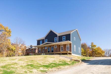 104 North Road, Highland, New York 12528