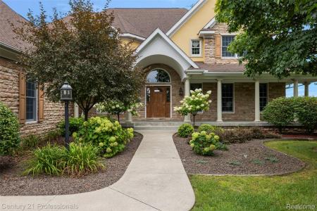 9310 Fairway Trail, GrandBlanc, מישיגן 48439, ארצות הברית של אמריקה 