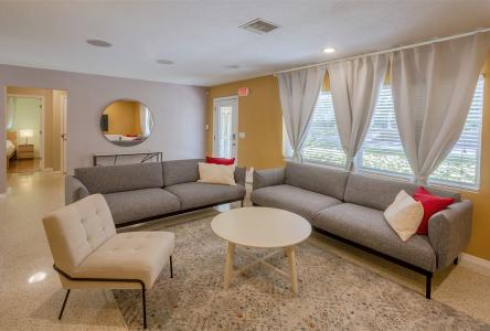 1696 Velma Dr S, Largo, 佛罗里达州 33770, 美国