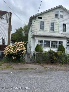 959 Chestnut Street, Freeland, Pennsylvania 18224, USA