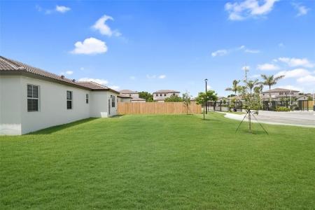 2325 SE 29th CT., Homestead, 佛罗里达州 33035, 美国