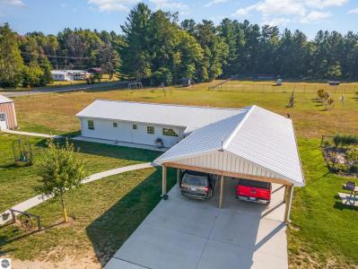 2492 E Fir Road, Harrison, Michigan 48625, HOA KỲ