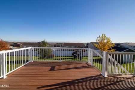 320 Keidel Trail, Mandan, ノースダコタ 58554, アメリカ合衆国