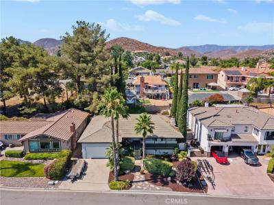 22751 Running Rabbit Court, Canyon Lake, California 92587