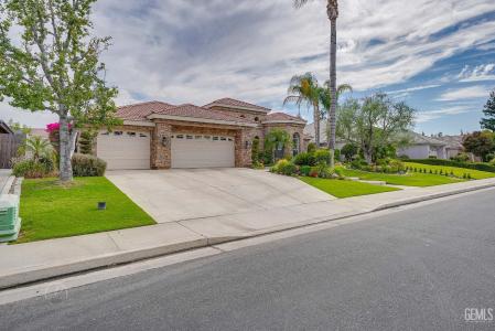 13115 Nantucket Place, Bakersfield, 加州 93314, 美國