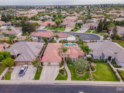 13115 Nantucket Place, Bakersfield, 加州 93314, 美國