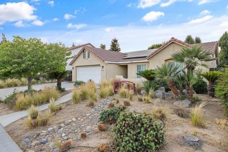 2540 E Seeger Avenue, Visalia, California 93292