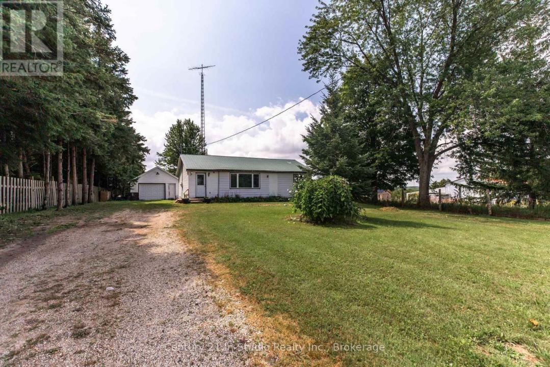 823 12 CORNERS, South Bruce, Ontario N0G 2W0, Canada