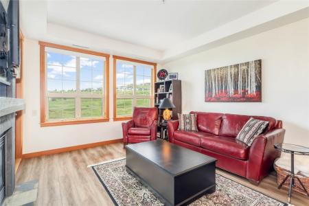 105 VILLAGE CENTRE COURT, Vernon, Colúmbia Britânica V1H 1T2, Canadá