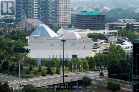 5 CONCORDE PLACE, Toronto (banbury-don Mills), Ontario M3C 3M8, CANADÁ