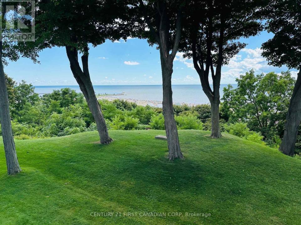 374 FRONT STREET, Central Elgin, Ontario N5L 1G1, Canada