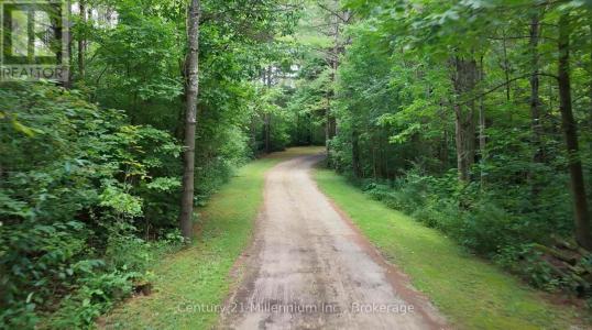 9849 WELLINGTON RD 3, Minto, Ontario N0G 1M0, Canadá