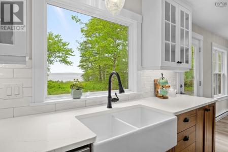 7 DAYLILY LANE, Lake Charlotte, Nova Scotia B0J 1L0, Canada