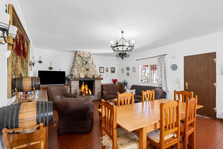 Granada, Andalucía 18614, Spain