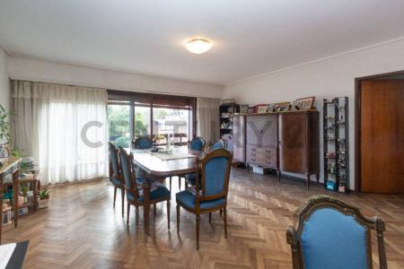 Tapiales 1329, Vicente López, GBA Norte B1638BFH, Argentina