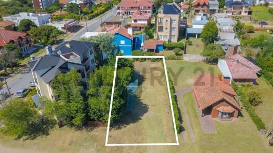 Corso Florida 104, Ostende, Buenos Aires Costa Atlántica 00001, Argentina