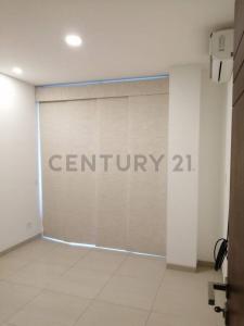 Torre Imagine - Calle Saavedra , Centro, Santa Cruz 00001, בוליביה