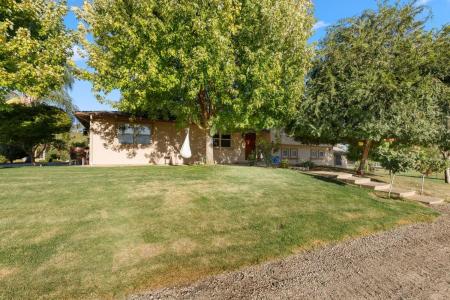 5588 Mccall Avenue N, Clovis, カリフォルニア 93619, アメリカ合衆国