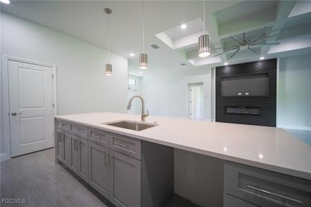 1621 Lincoln Avenue, Lehigh Acres, Флорида 33972, Соединенные Штаты