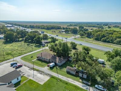 111 Munns Street, Powell, Texas 75153, USA