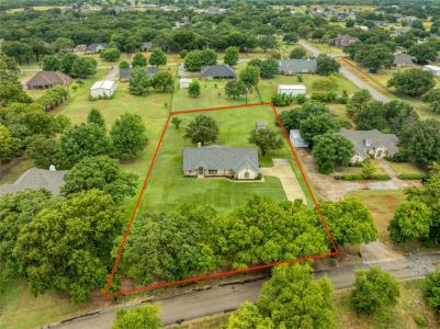 510 Highland Road, Springtown, Texas 76082