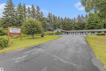 519 Lake Street, Frankfort, Michigan 49635, USA